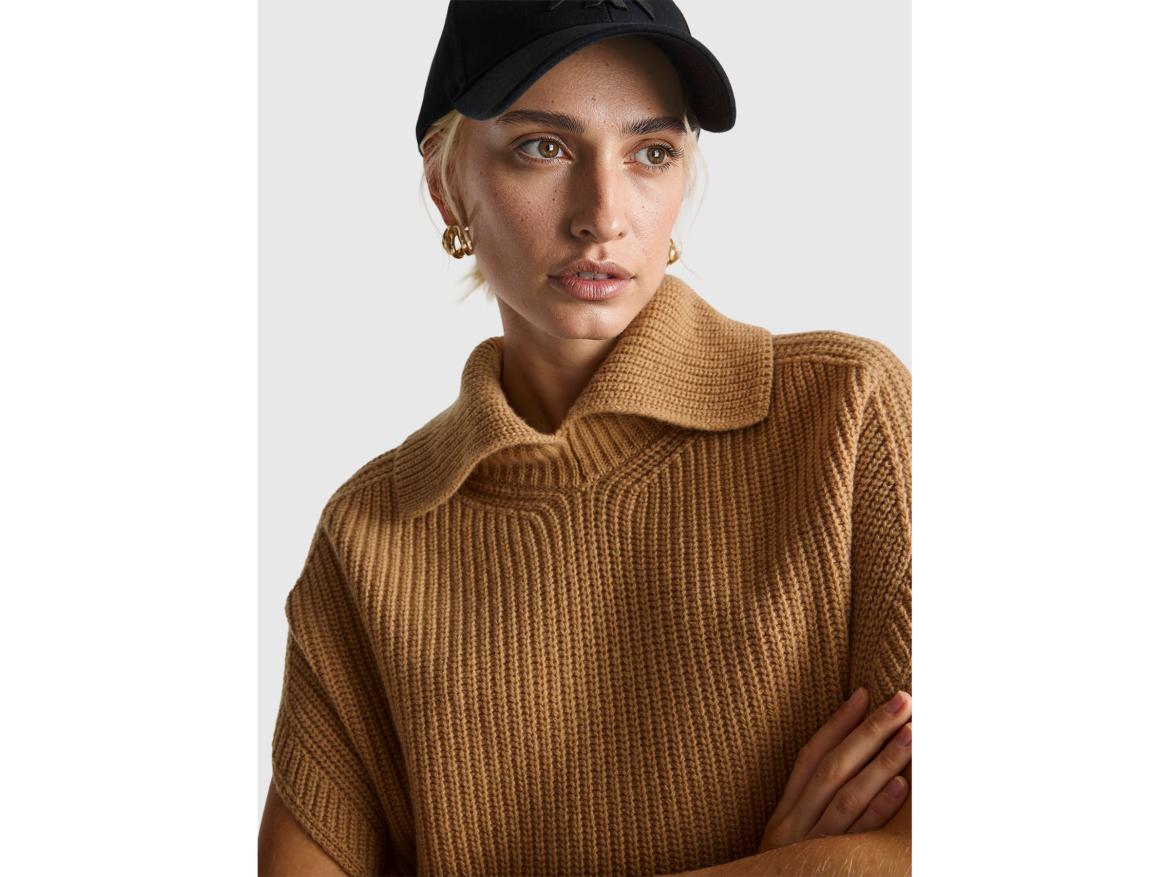 CAPE Women image number 4